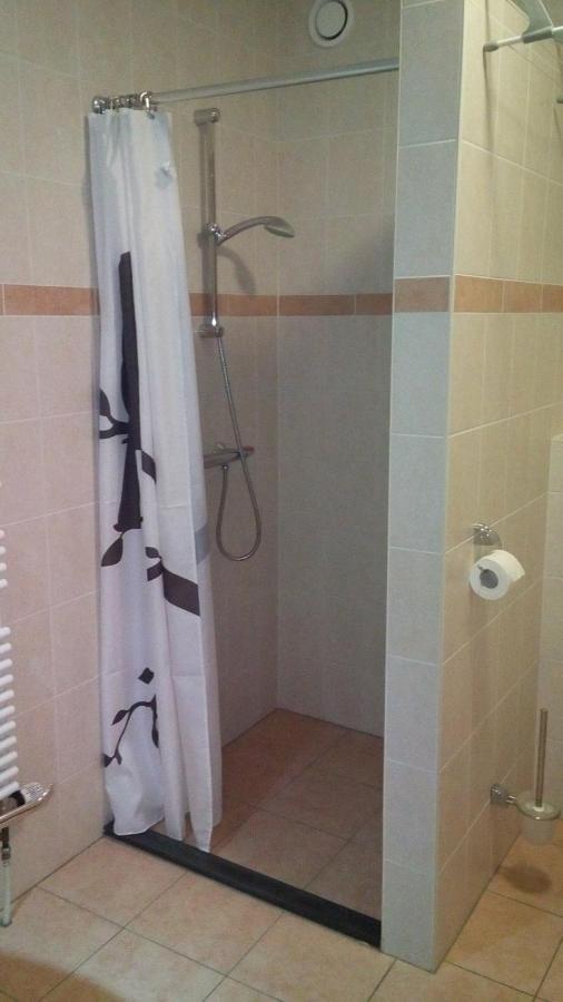 Uut In Thuus 21A Διαμέρισμα Buren  Εξωτερικό φωτογραφία